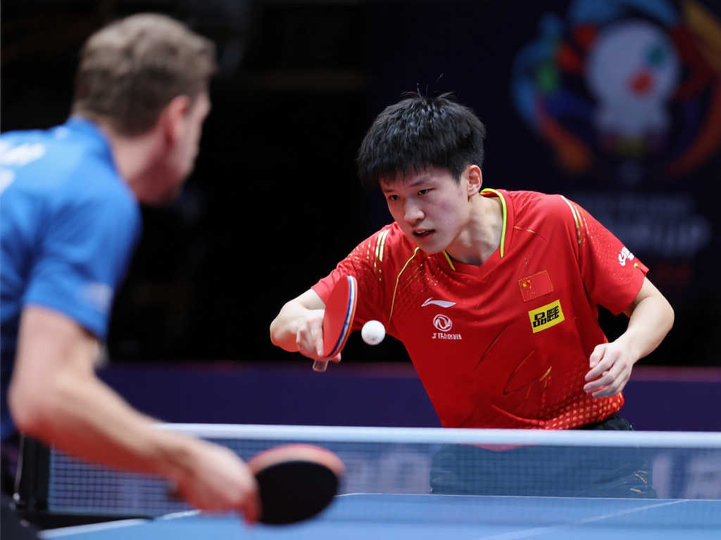 中国足球的 中国足球的