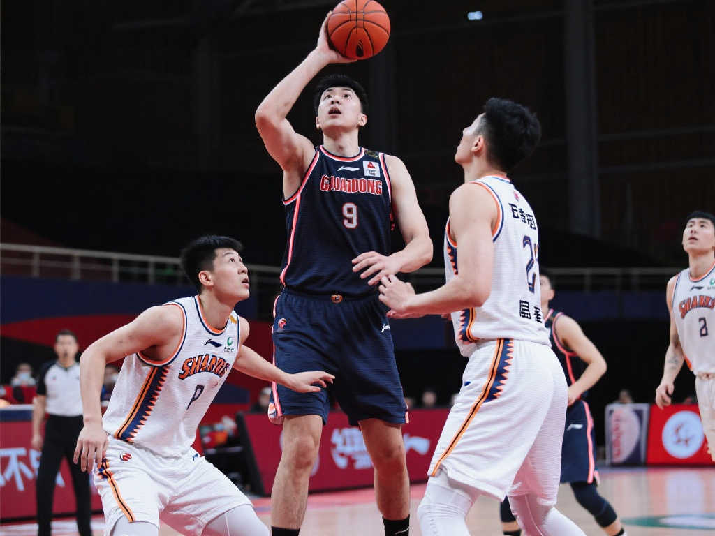 一年一度的 一年一度的